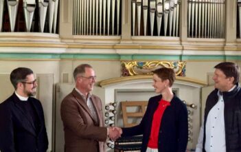 Spendenübergabe für Instandhaltung der Orgel in Gauerstadt